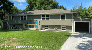 Main picture of 401 S Mahaffie St