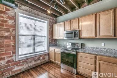 Main picture of 3325 Cuming St