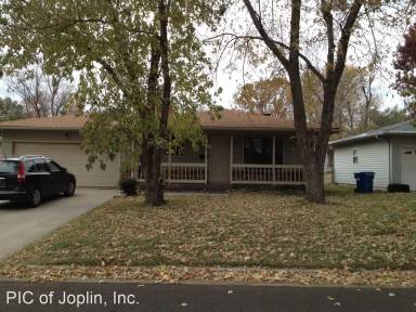 Main picture of 2910 Delaware Ave