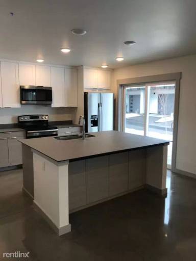 Main picture of 3065 Catron St