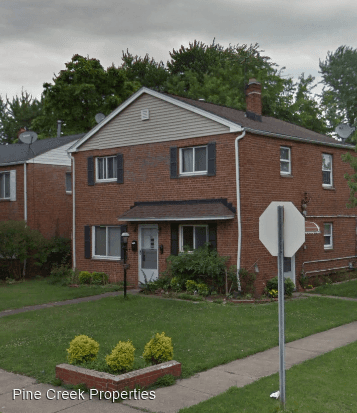 Main picture of 285 E 200th St