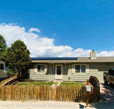 Main picture of 3390 Foxridge Dr