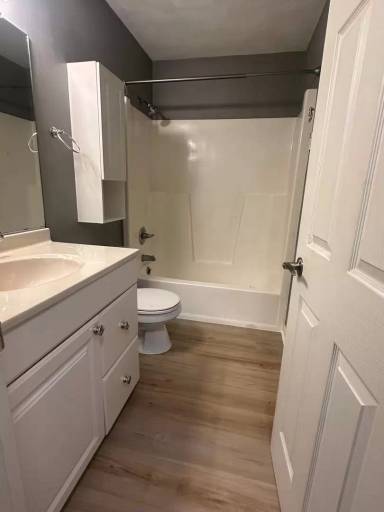 Main picture of 1102 E Northwood Dr