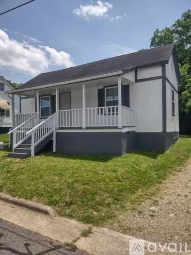 Main picture of 809 Sunset St