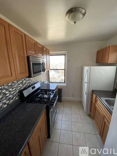 Main picture of 65 Wesley Ave