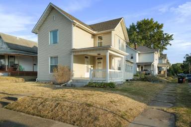 Main picture of 402 Tuscarawas St