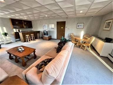 Main picture of 3901 W 49th St