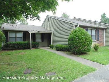 Main picture of 138 Sandalwood Cir