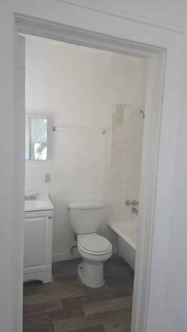 Main picture of 1028 SW 3rd St