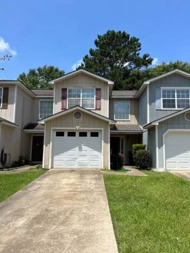 Main picture of 180 Commons Dr
