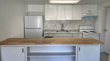 Main picture of 33305 Ryan Dr