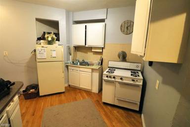 Main picture of 169 Endicott St