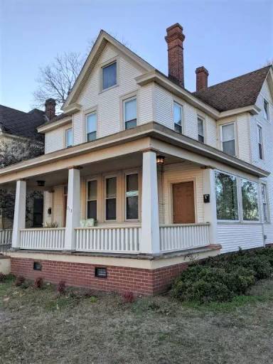 Main picture of 213 N Road St