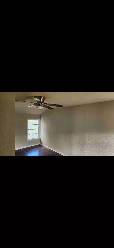 Main picture of 1555 Magnolia Ave