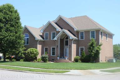 Main picture of 521 Vespasian Cir