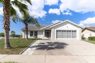 Main picture of 18664 White Pine Cir