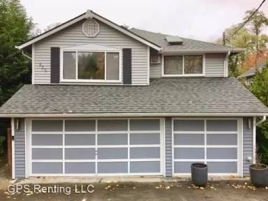 Main picture of 530 NE 103rd St