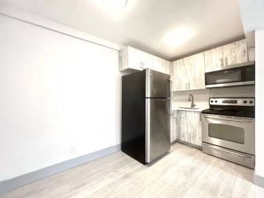 Main picture of 405 NW 37th St