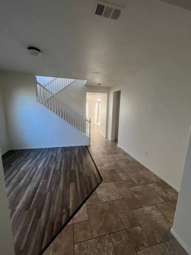 Main picture of 34006 Leon St