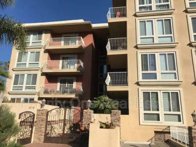 Main picture of 3939 Illinois St