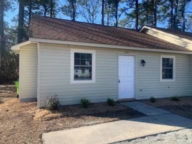Main picture of 225 Cedar Ridge Ln