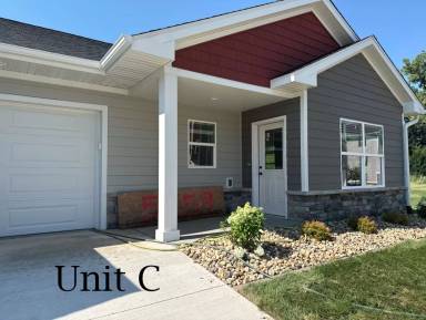 Main picture of Pre-Leasing Now: Buffalo Ridge Townhomes | 2 Bed, 2 Bath, Attached Garage