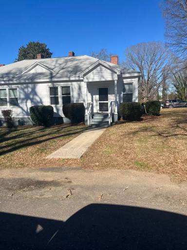 Main picture of 502 Gaston Ave