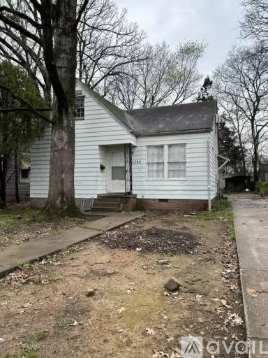 Main picture of 5200 W 31st St
