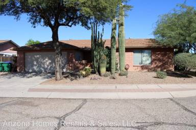 Main picture of 4136 W Delta St