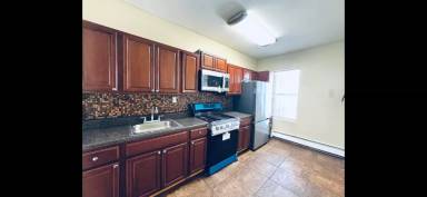 Main picture of 101 1/2 Ocean Ave