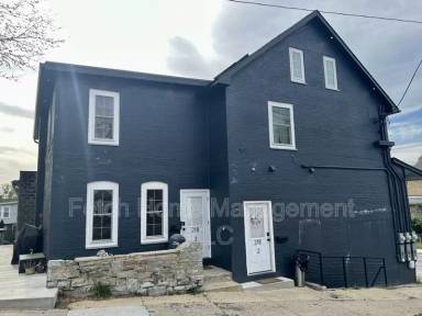 Main picture of 218 Walnut St