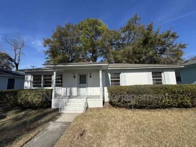 Main picture of 1436 E 42nd St