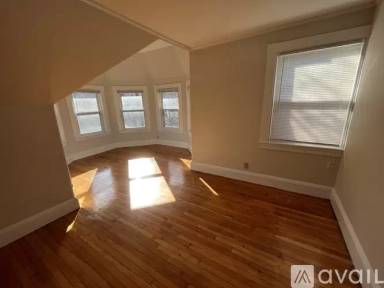 Main picture of 5 Fairbanks St