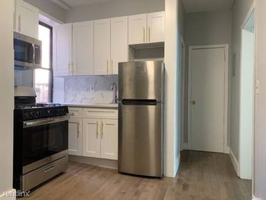 Main picture of 200 Clinton Ave