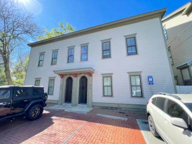 Main picture of 611 E Duffy Ln