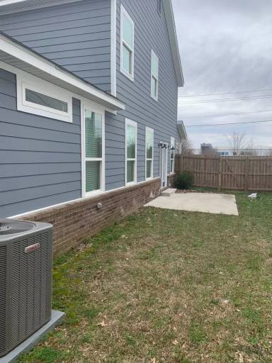 Main picture of 553 W Cato Springs Rd