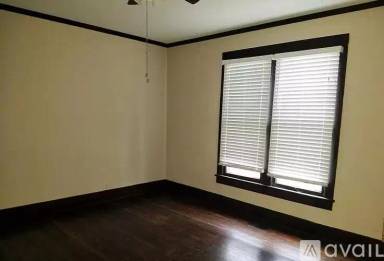 Main picture of 565 Veritas St