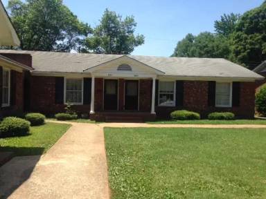 Main picture of 3723 Rosehaven Dr