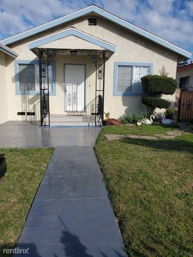 Main picture of 18300 Pioneer Blvd