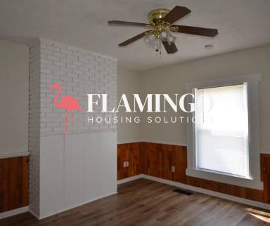 Main picture of 3101 E 5th St