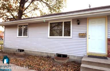 Main picture of 3032 T St