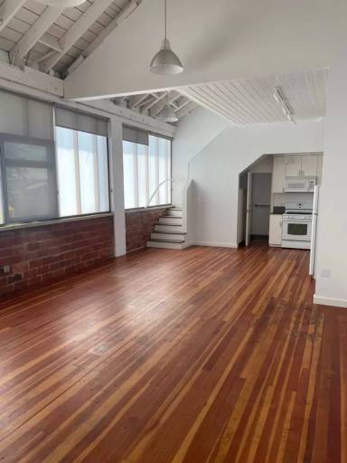 Main picture of 950 56th St