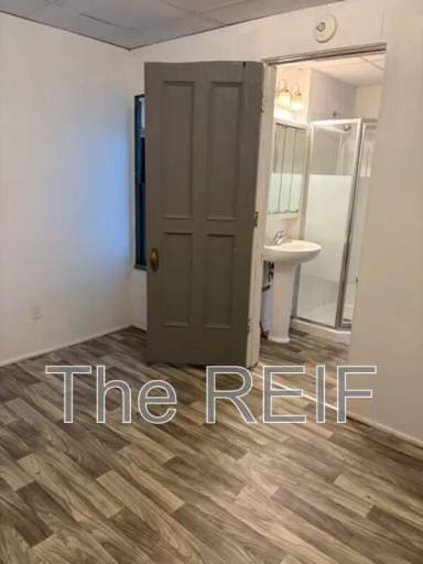 Main picture of 1025 N Washington Ave