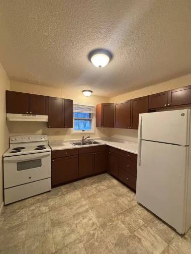 Main picture of Country Manor Apartments