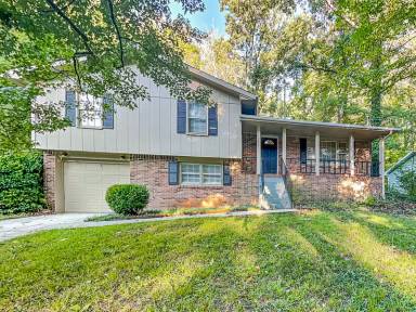 Main picture of 3665 Satellite Blvd