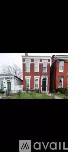 Main picture of 717 E Kentucky St