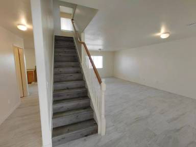 Main picture of 1019 Olive Way