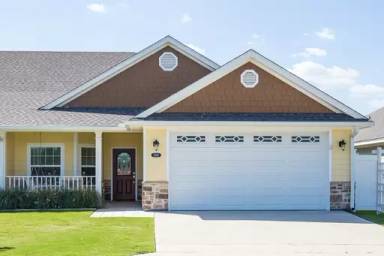 Main picture of Waterford Village Townhomes
