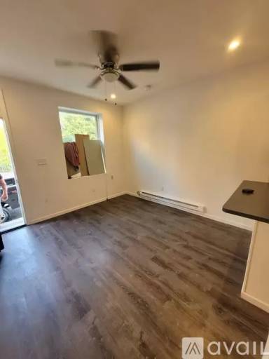 Main picture of 1866 N Uber St