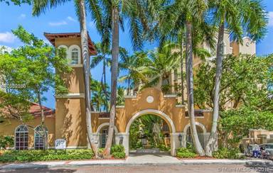 Main picture of 19555 E Country Club Dr